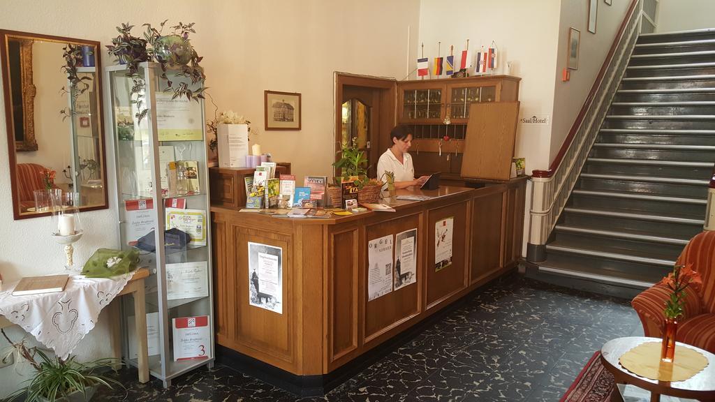 Hotel Ratskeller リュッホ エクステリア 写真